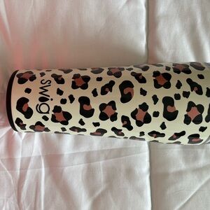 Swig Leopard Print Tumbler